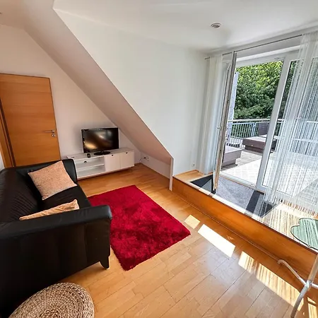 Messe, Uniklinikum, Grugapark - Charmante Mit Dachterrasse In Guter Lage *