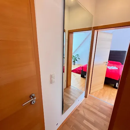 Messe, Uniklinikum, Grugapark - Charmante Mit Dachterrasse In Guter Lage