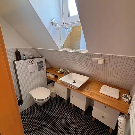 Messe, Uniklinikum, Grugapark - Charmante Mit Dachterrasse In Guter Lage *