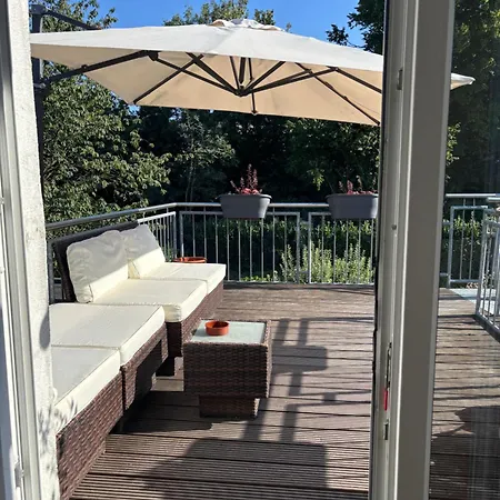 Messe, Uniklinikum, Grugapark - Charmante Mit Dachterrasse In Guter Lage Апартаменты *