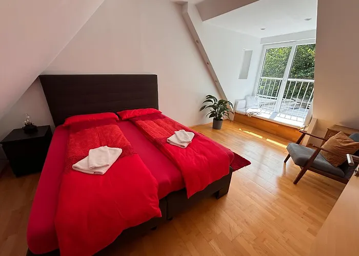 Messe, Uniklinikum, Grugapark - Charmante Mit Dachterrasse In Guter Lage