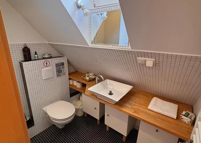 Messe, Uniklinikum, Grugapark - Charmante Mit Dachterrasse In Guter Lage *